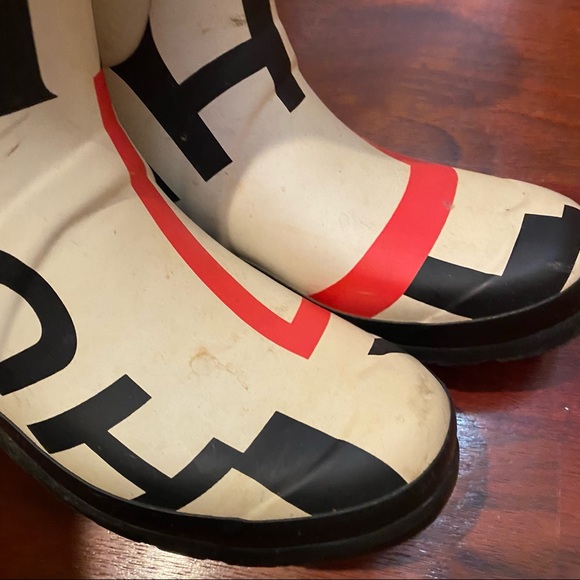 Hunter mid calf rain boots US size 8 needs to be cleaned - Picture 6 of 16